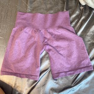 Nvgtn pro seamless shorts small (lilac)